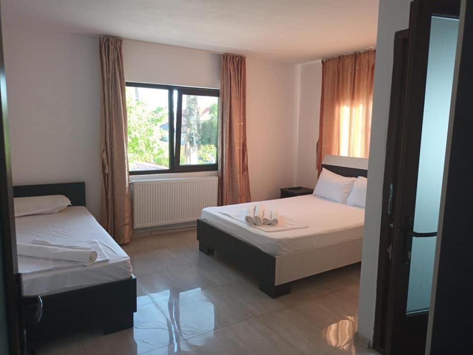 Hotel Vila Maranca Două Mai Esterno foto